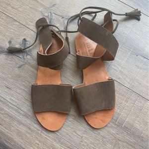 Able Suede Sandals